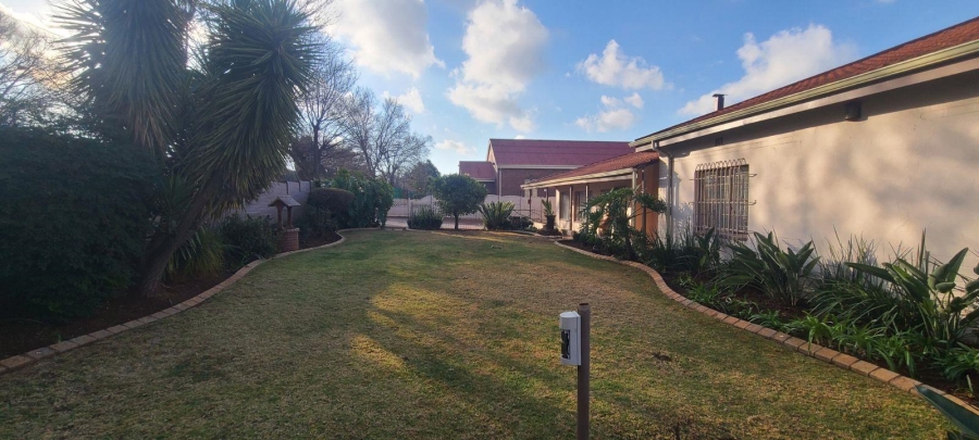 5 Bedroom Property for Sale in Edendale Gauteng