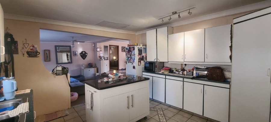 5 Bedroom Property for Sale in Edendale Gauteng