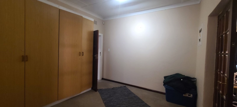 5 Bedroom Property for Sale in Edendale Gauteng