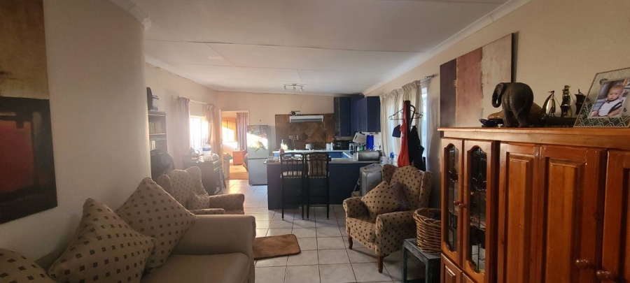 5 Bedroom Property for Sale in Edendale Gauteng