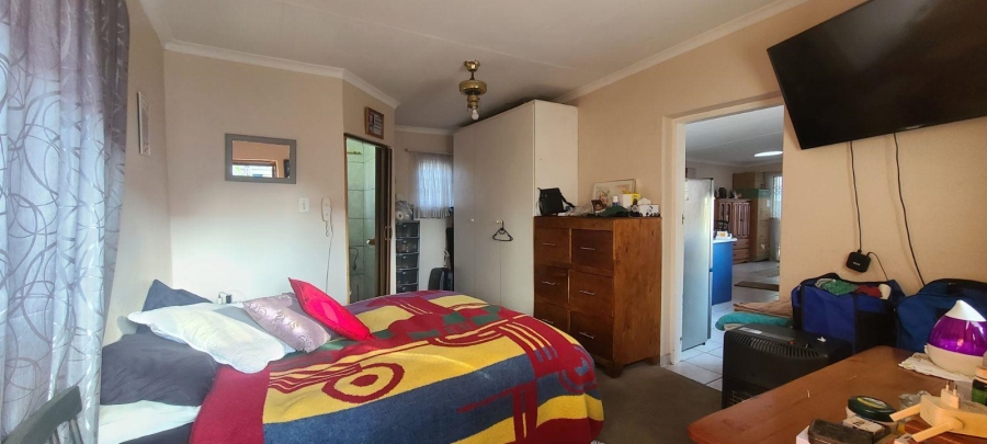 5 Bedroom Property for Sale in Edendale Gauteng