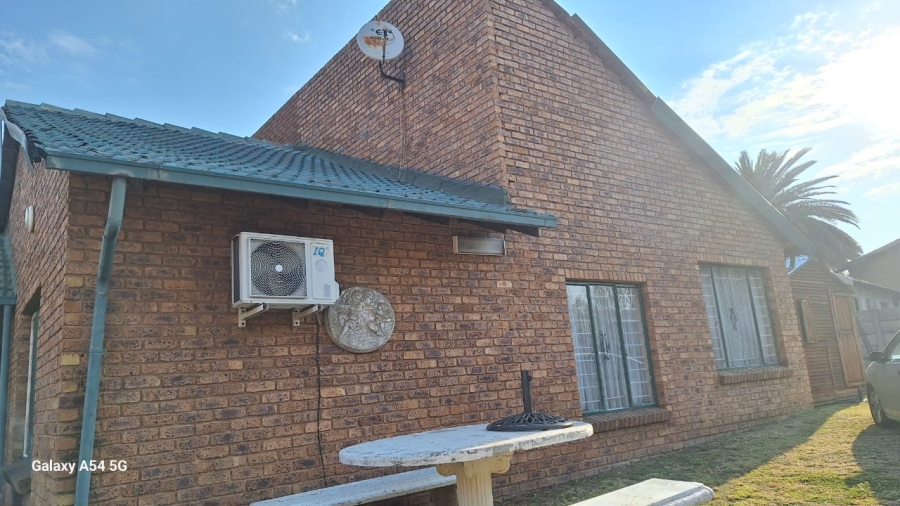 4 Bedroom Property for Sale in  Dalpark Ext 11 Gauteng