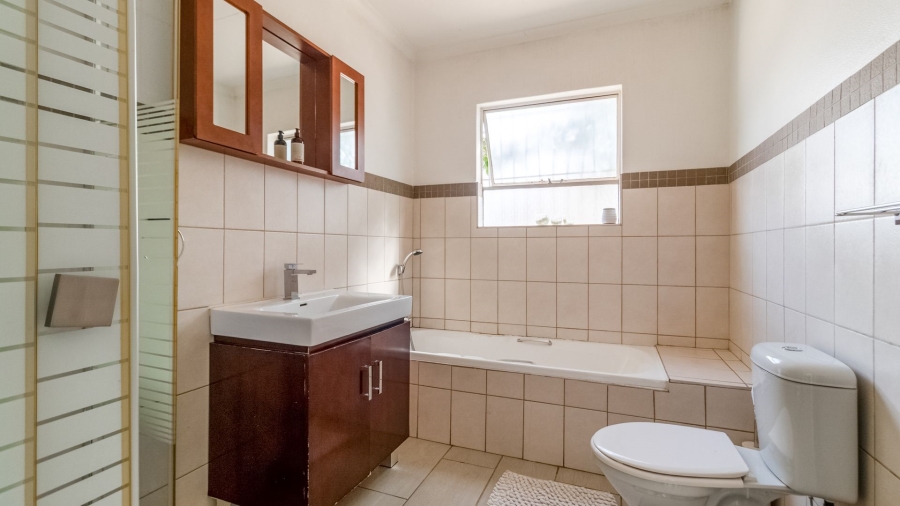 3 Bedroom Property for Sale in Eden Glen Gauteng