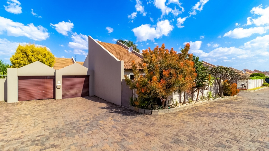 3 Bedroom Property for Sale in Eden Glen Gauteng