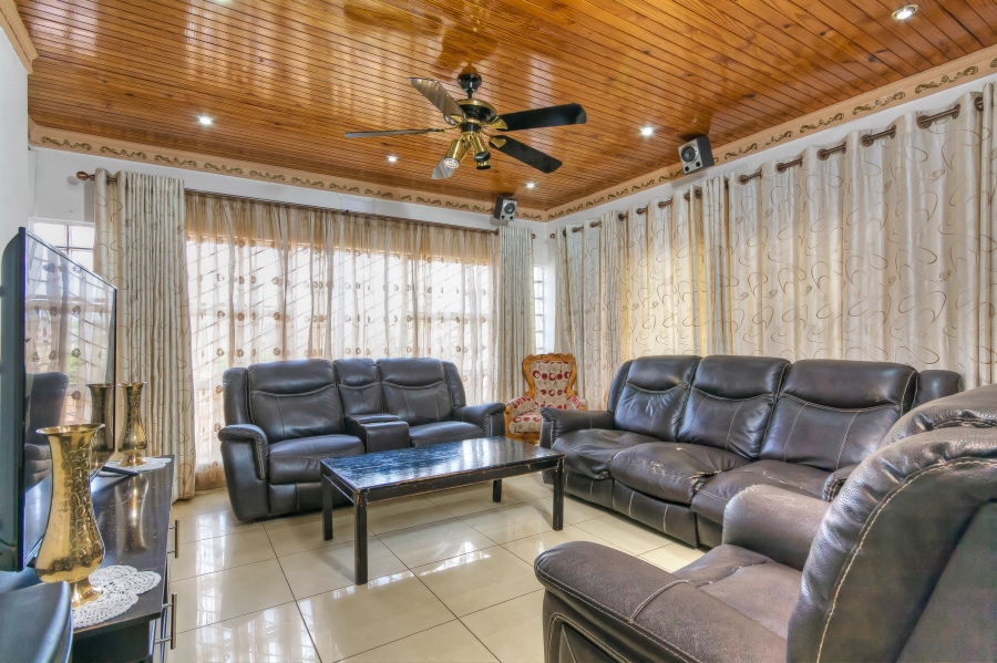 3 Bedroom Property for Sale in Lenasia Gauteng