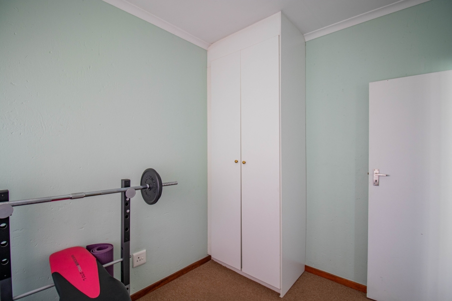 2 Bedroom Property for Sale in Noordwyk Gauteng