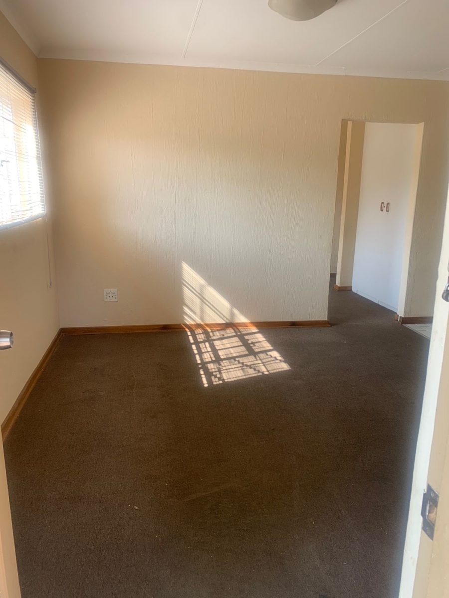 To Let 1 Bedroom Property for Rent in Observatory Gauteng