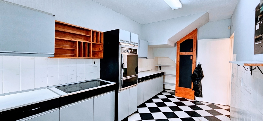 4 Bedroom Property for Sale in Three Rivers Proper Gauteng