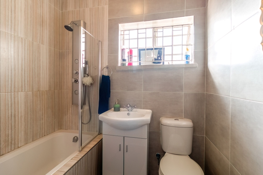 3 Bedroom Property for Sale in South Hills Gauteng