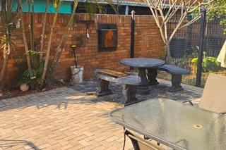 2 Bedroom Property for Sale in Pretoria North Gauteng