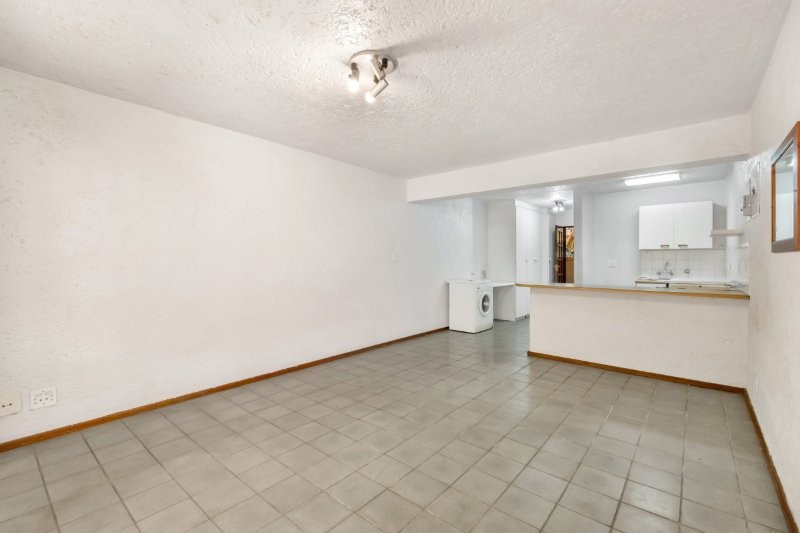 1 Bedroom Property for Sale in Westdene Gauteng