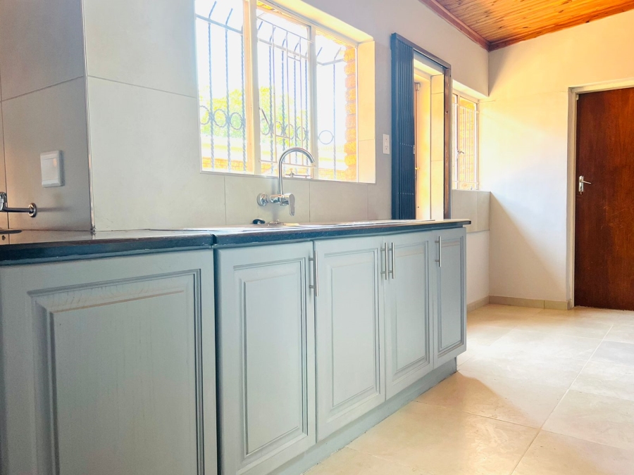 5 Bedroom Property for Sale in Monument Park Gauteng