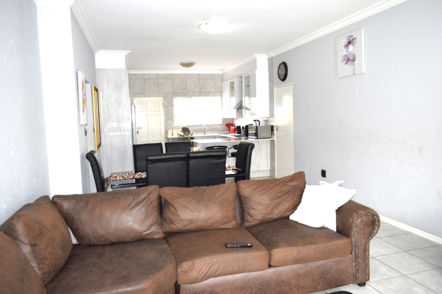 3 Bedroom Property for Sale in Helderwyk Gauteng