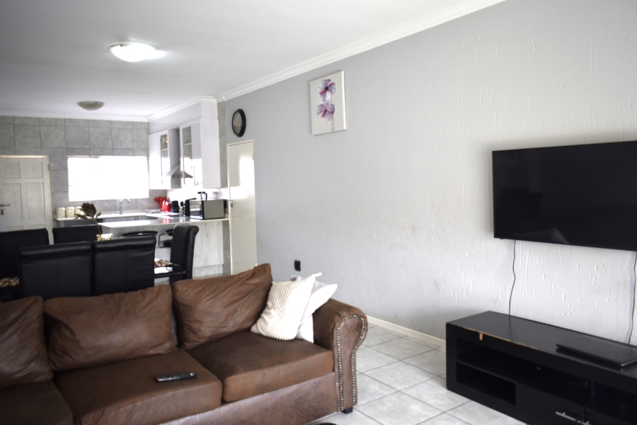 3 Bedroom Property for Sale in Helderwyk Gauteng