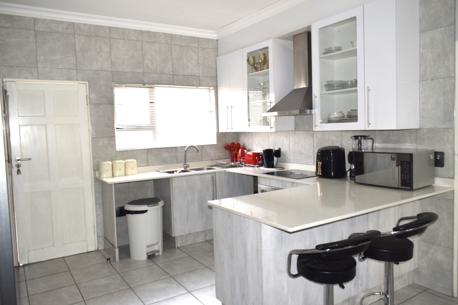 3 Bedroom Property for Sale in Helderwyk Gauteng