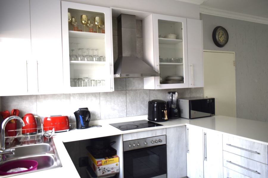 3 Bedroom Property for Sale in Helderwyk Gauteng