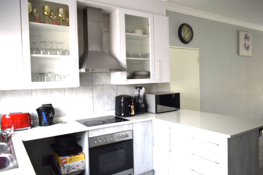 3 Bedroom Property for Sale in Helderwyk Gauteng