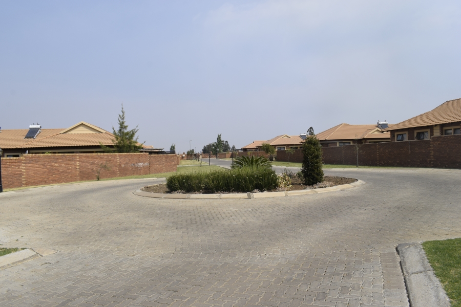 3 Bedroom Property for Sale in Helderwyk Gauteng