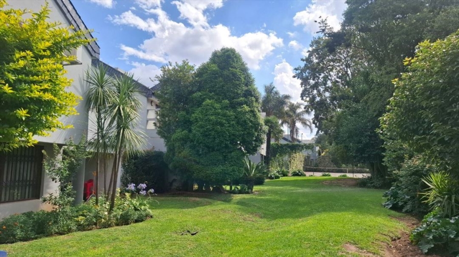 3 Bedroom Property for Sale in Lakefield Gauteng