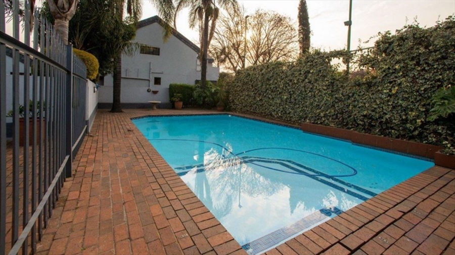 3 Bedroom Property for Sale in Lakefield Gauteng