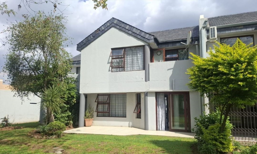 3 Bedroom Property for Sale in Lakefield Gauteng