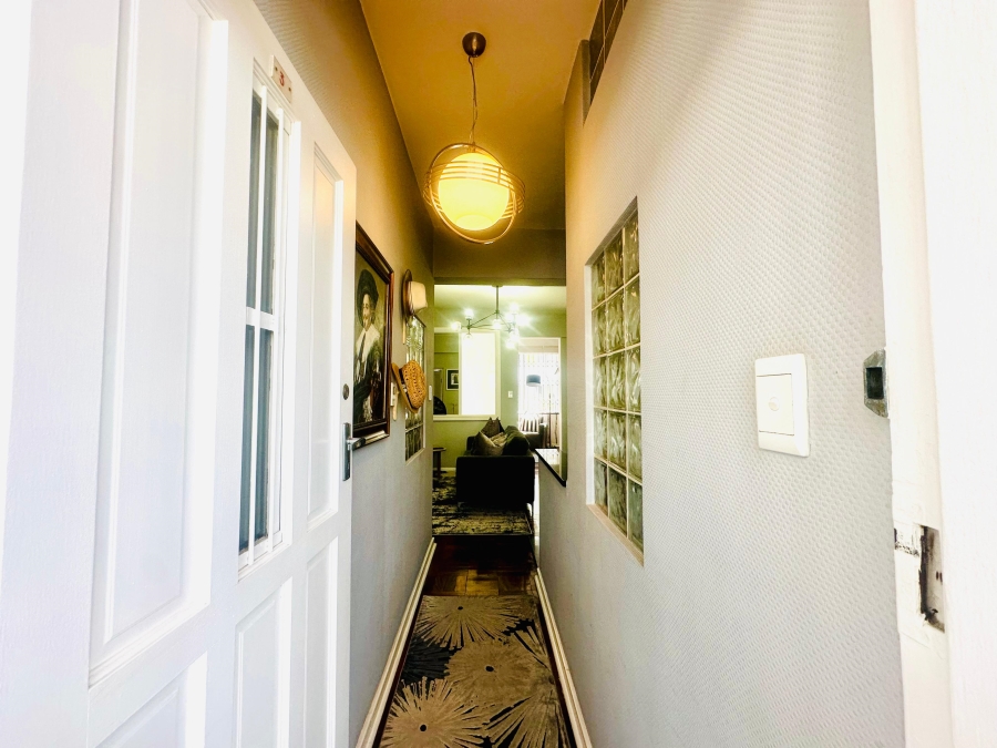 1 Bedroom Property for Sale in Rosebank Gauteng