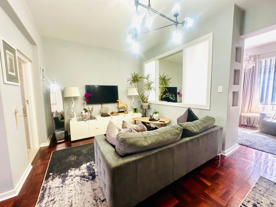 1 Bedroom Property for Sale in Rosebank Gauteng