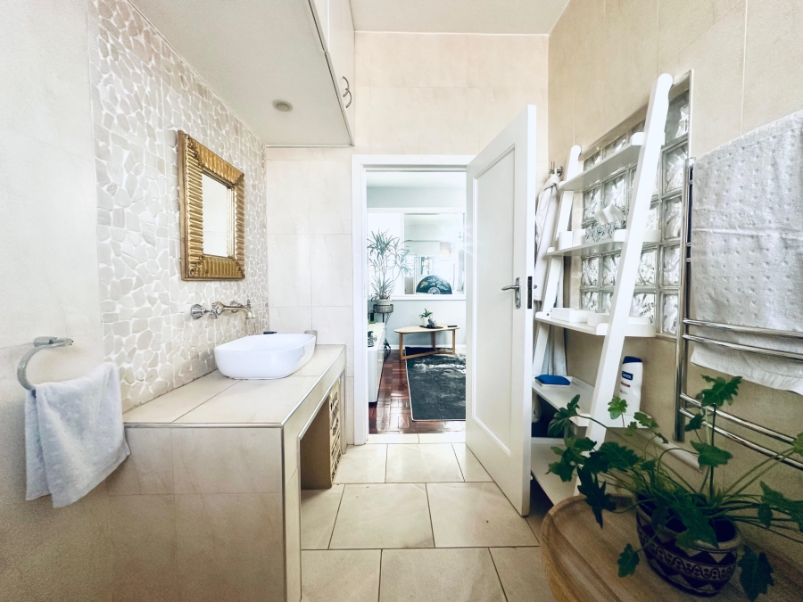 1 Bedroom Property for Sale in Rosebank Gauteng
