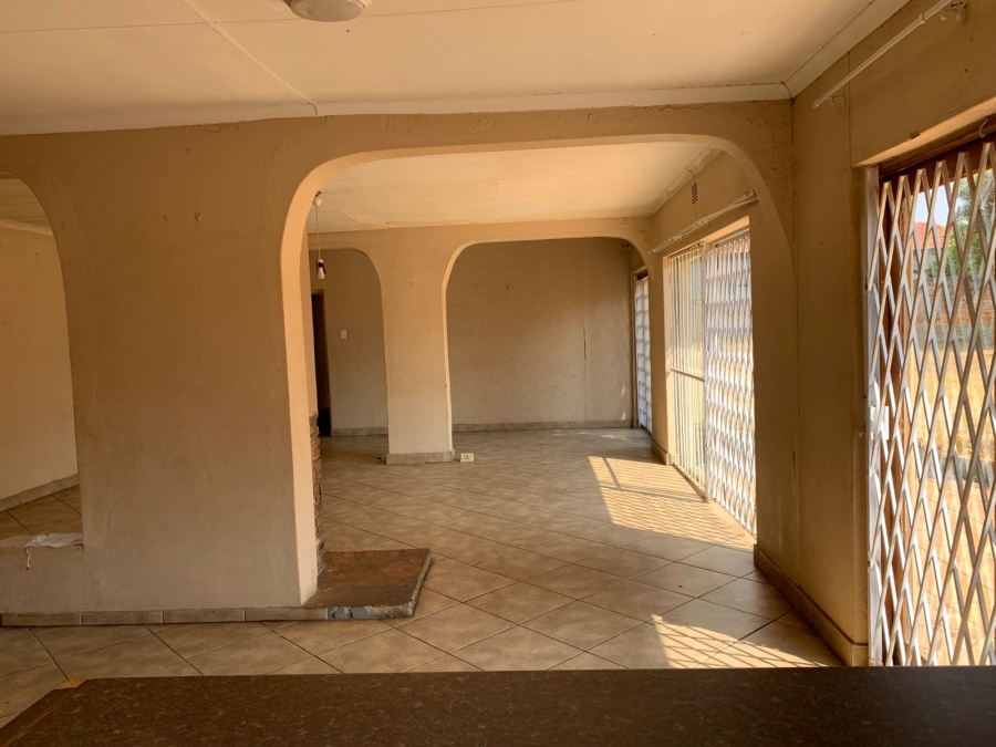 3 Bedroom Property for Sale in Hillshaven Gauteng