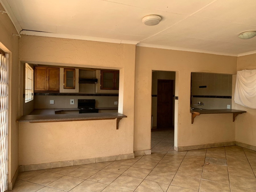 3 Bedroom Property for Sale in Hillshaven Gauteng