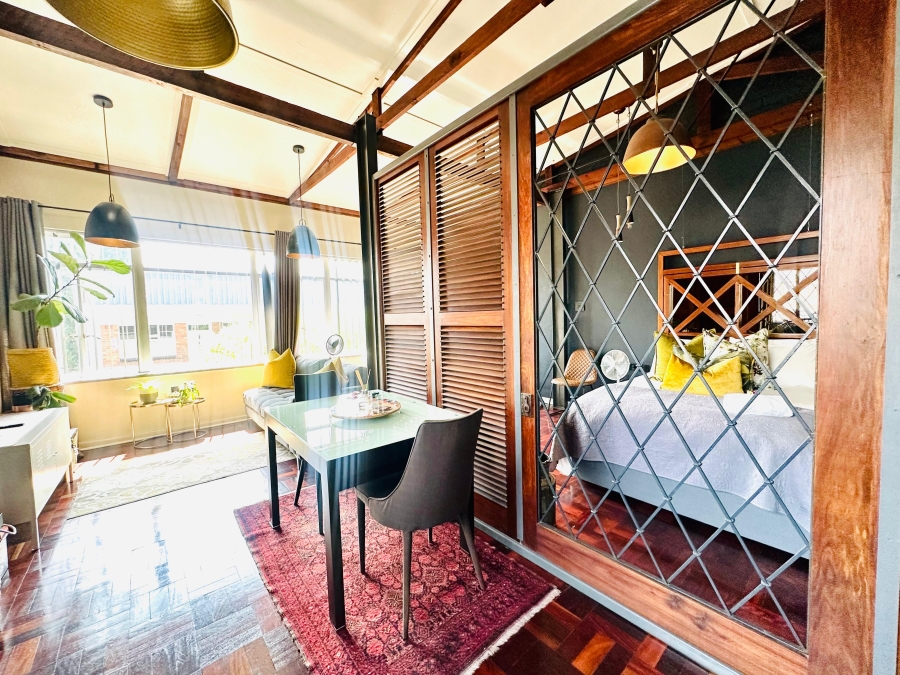 1 Bedroom Property for Sale in Rosebank Gauteng