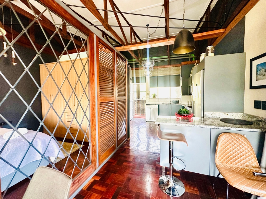 1 Bedroom Property for Sale in Rosebank Gauteng