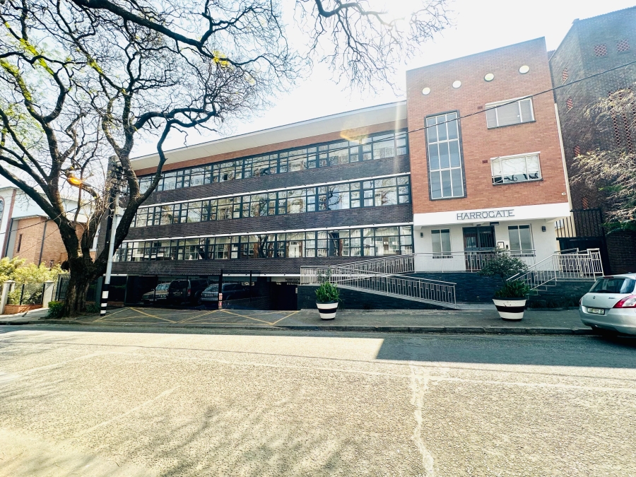1 Bedroom Property for Sale in Rosebank Gauteng