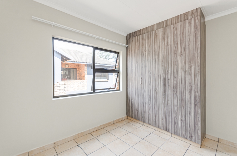 To Let 2 Bedroom Property for Rent in Angelo Gauteng