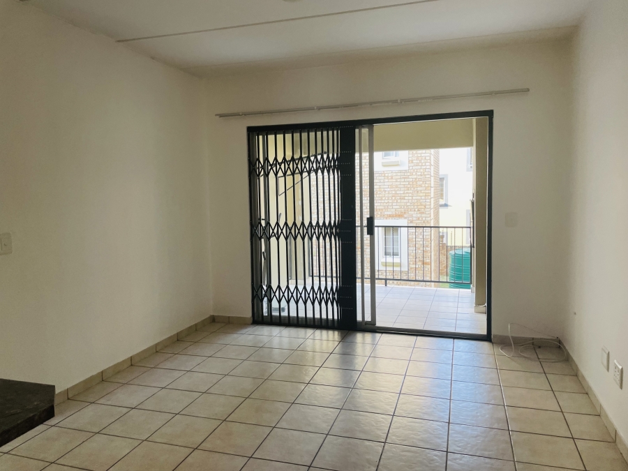 To Let 2 Bedroom Property for Rent in North Riding Gauteng