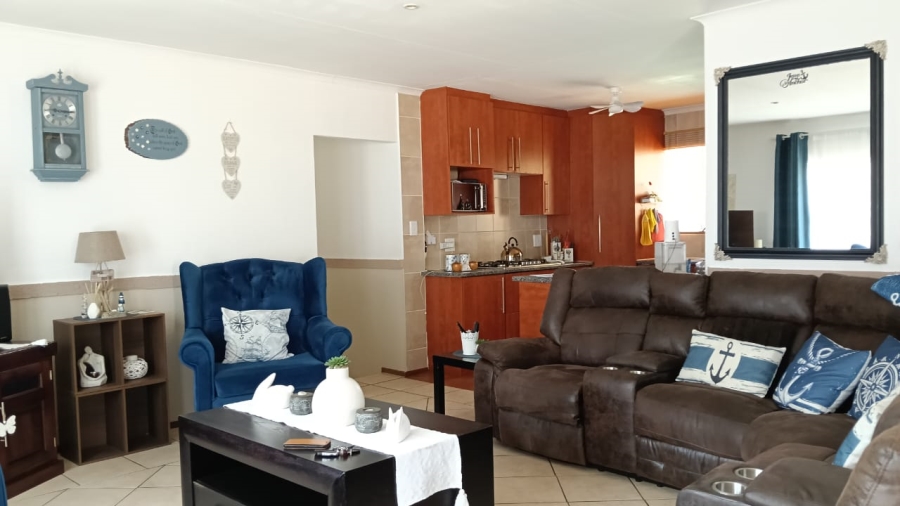4 Bedroom Property for Sale in Eike Park Gauteng