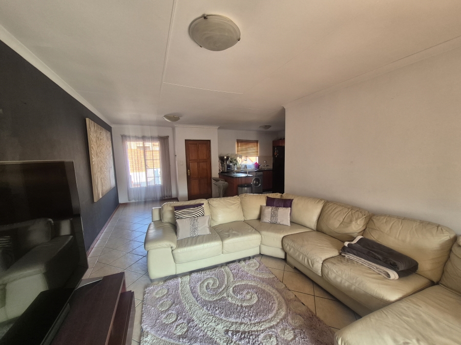 2 Bedroom Property for Sale in Carlswald Gauteng