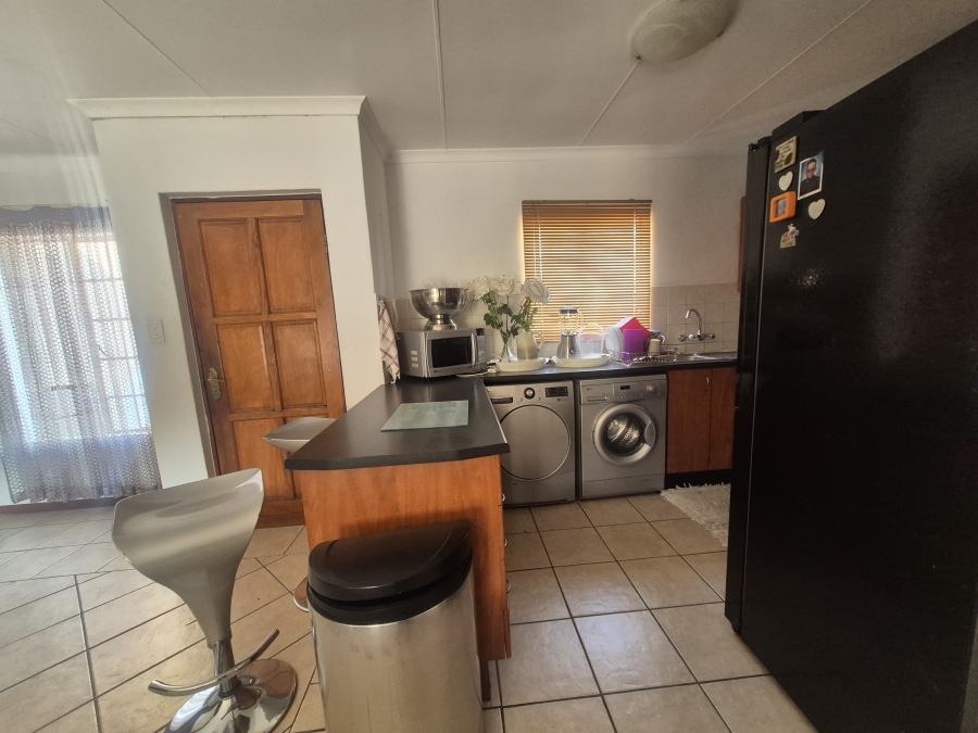 2 Bedroom Property for Sale in Carlswald Gauteng