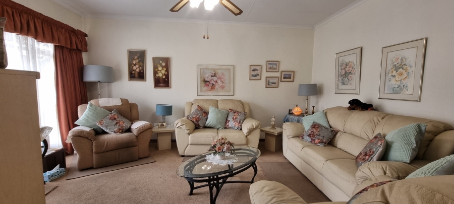2 Bedroom Property for Sale in Sunward Park Gauteng