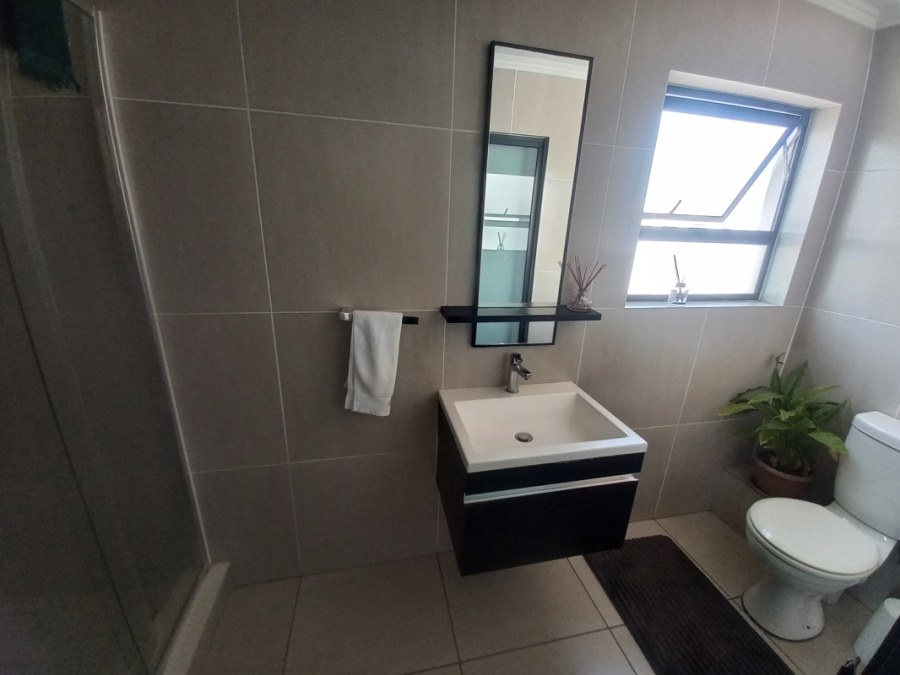 2 Bedroom Property for Sale in Greenstone Ridge Gauteng