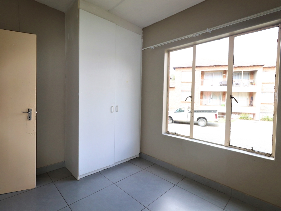 To Let 2 Bedroom Property for Rent in Birchleigh Gauteng