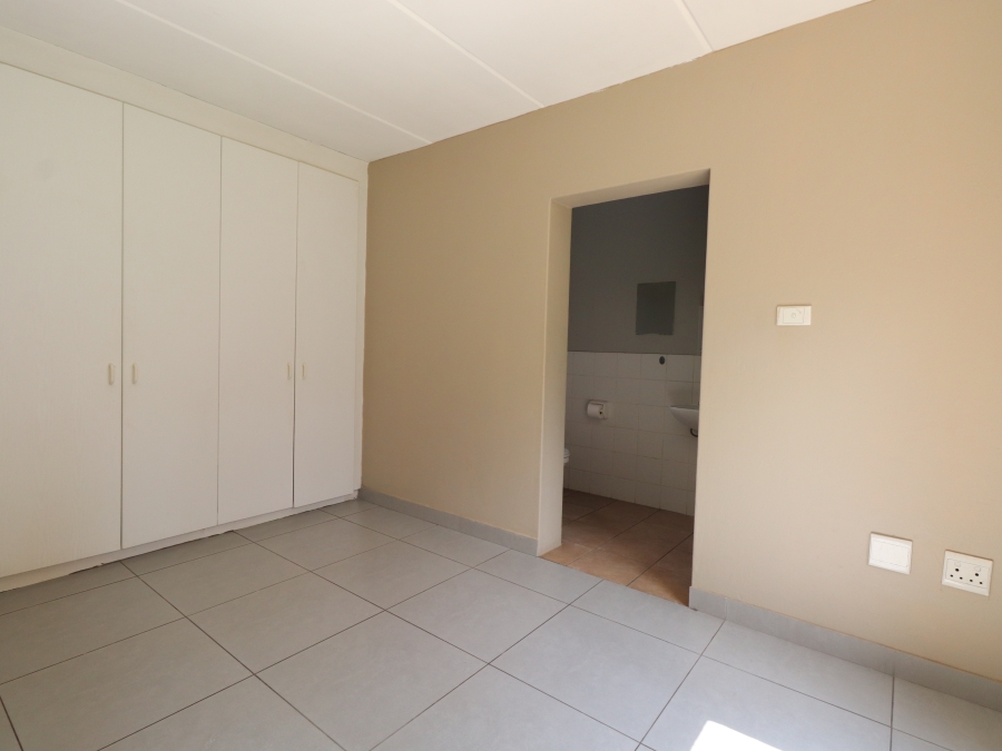 To Let 2 Bedroom Property for Rent in Birchleigh Gauteng