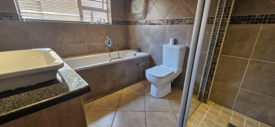 4 Bedroom Property for Sale in Equestria Gauteng