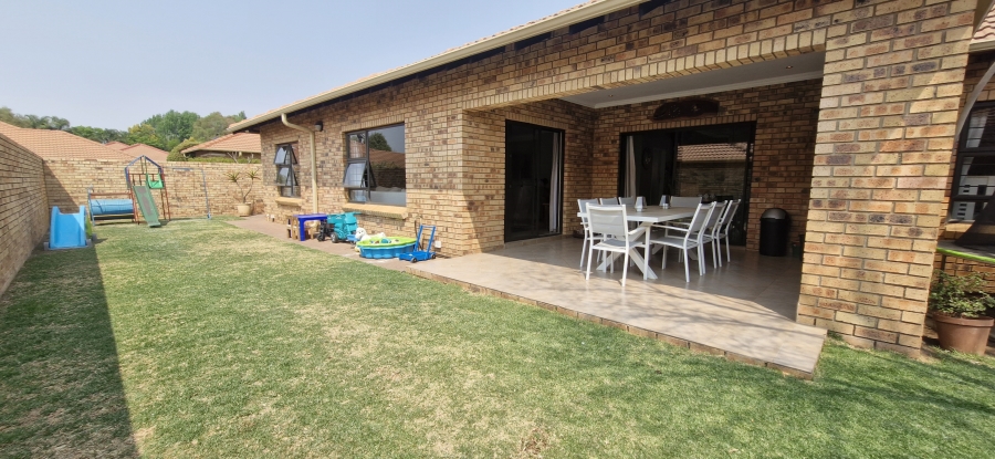 4 Bedroom Property for Sale in Equestria Gauteng