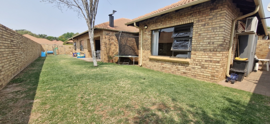 4 Bedroom Property for Sale in Equestria Gauteng