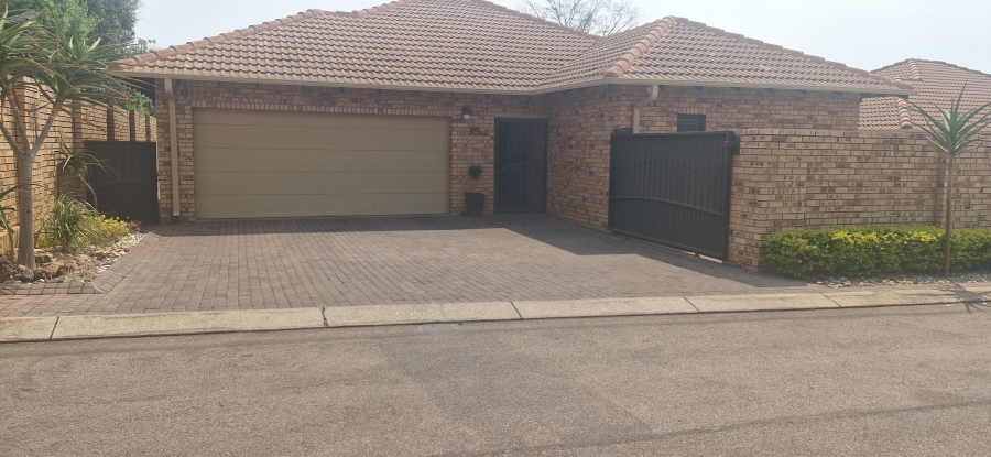4 Bedroom Property for Sale in Equestria Gauteng