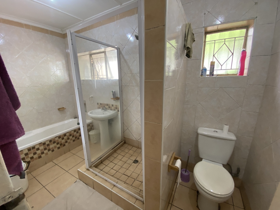 3 Bedroom Property for Sale in Morehill Gauteng