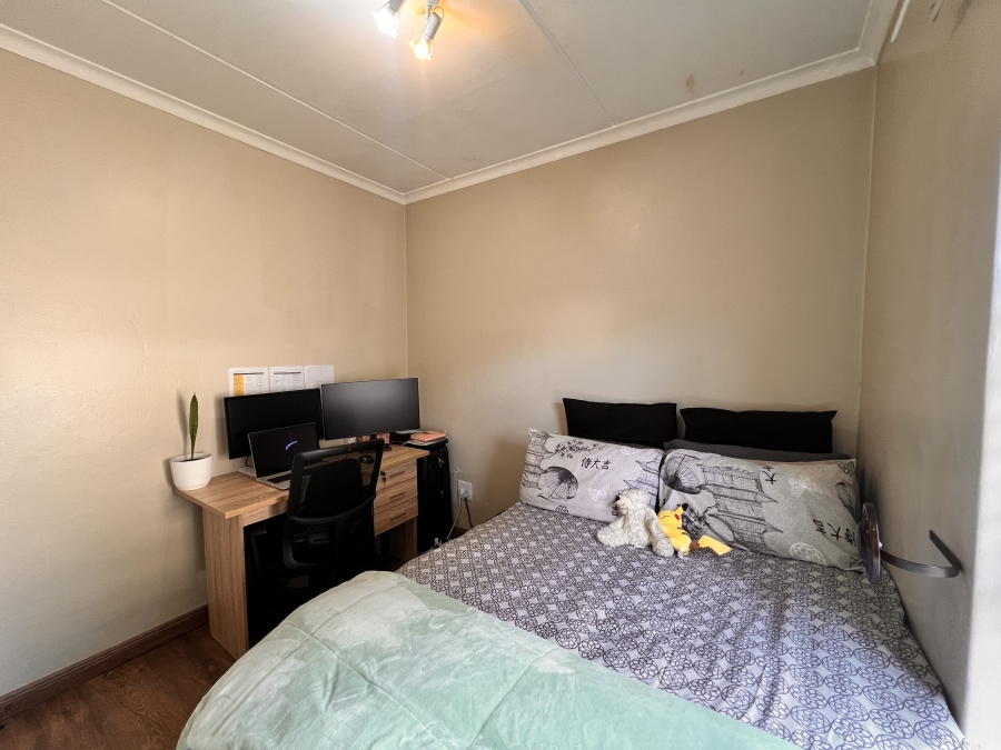2 Bedroom Property for Sale in Sunninghill Gauteng