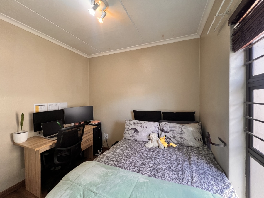 2 Bedroom Property for Sale in Sunninghill Gauteng