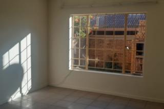 2 Bedroom Property for Sale in Magalieskruin Gauteng